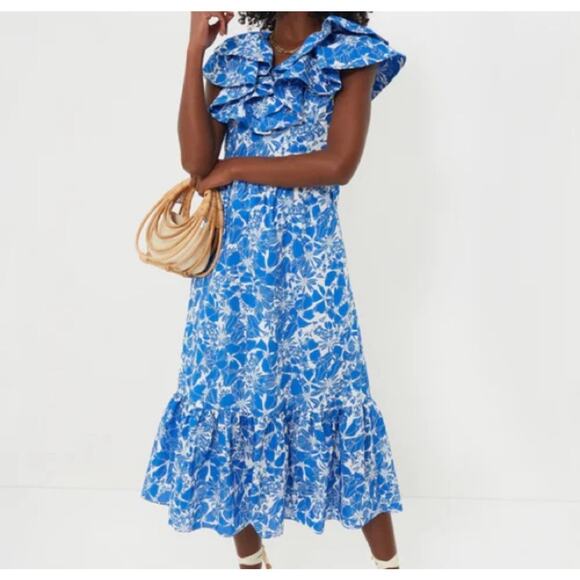Tuckernuck Dresses & Skirts - TUCKERNUCK Hyacinth House Blue and White floral Beaufort Thea Midi Dress NWT XXS